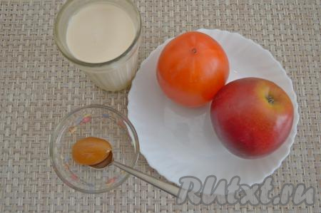 Подготовить продукты для приготовления смузи из хурмы и яблока.